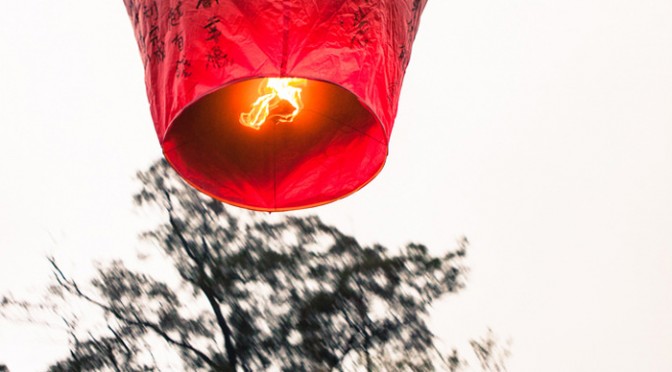 LA LANTERNE VOLANTE ASIATIQUE, POUR UNE DÉCORATION ORIGINALE ET UNIQUE